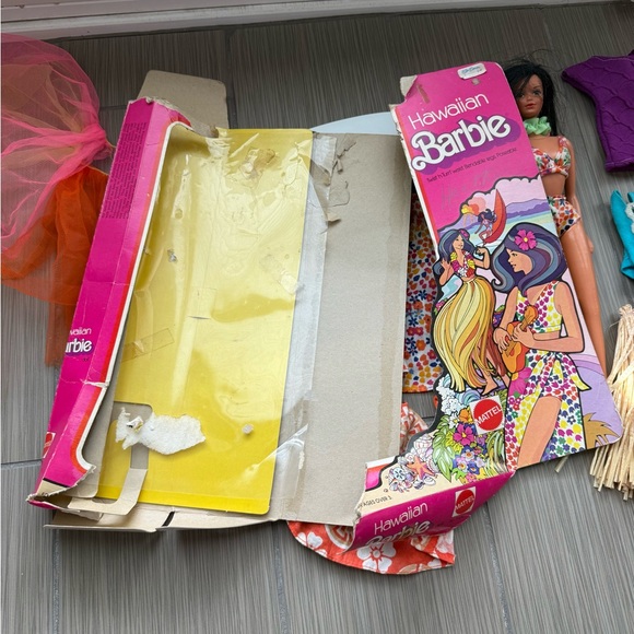 1975 Vintage Hawaiian Barbie Steffie Face Surfboard Ukelele #7470 Mattel + Extra - Picture 2 of 16